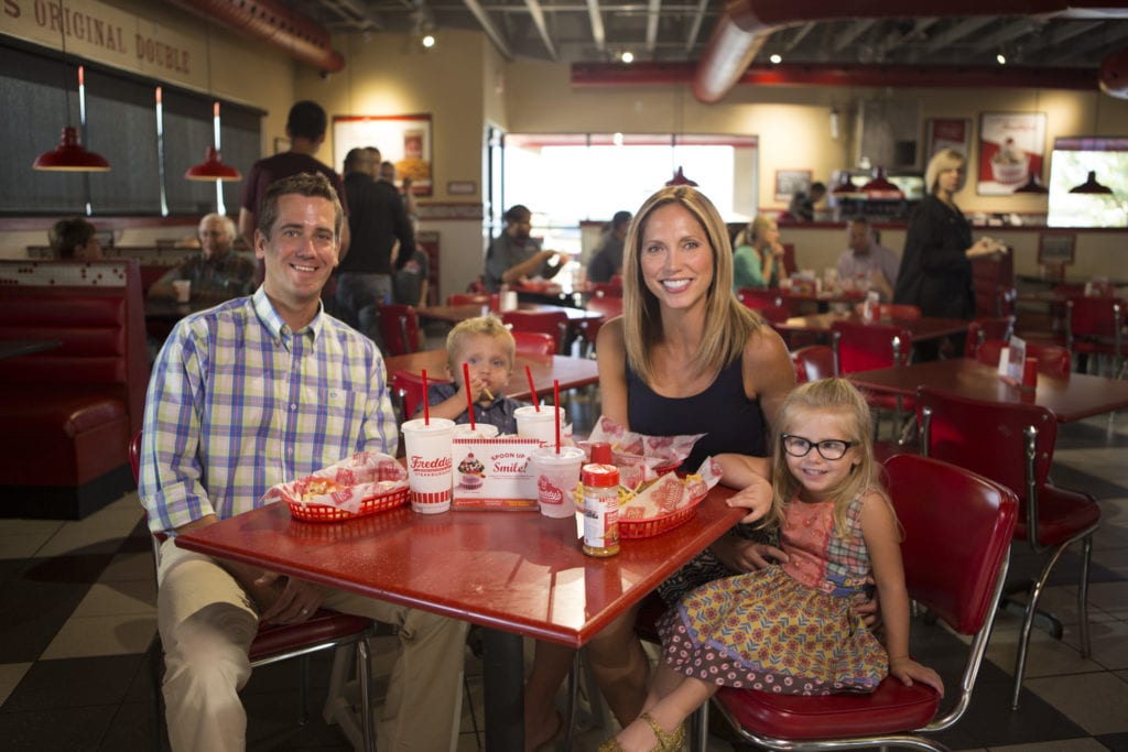 restaurant-technology-for-customers.jpg Trends in Restaurant Customer Service and Ordering.